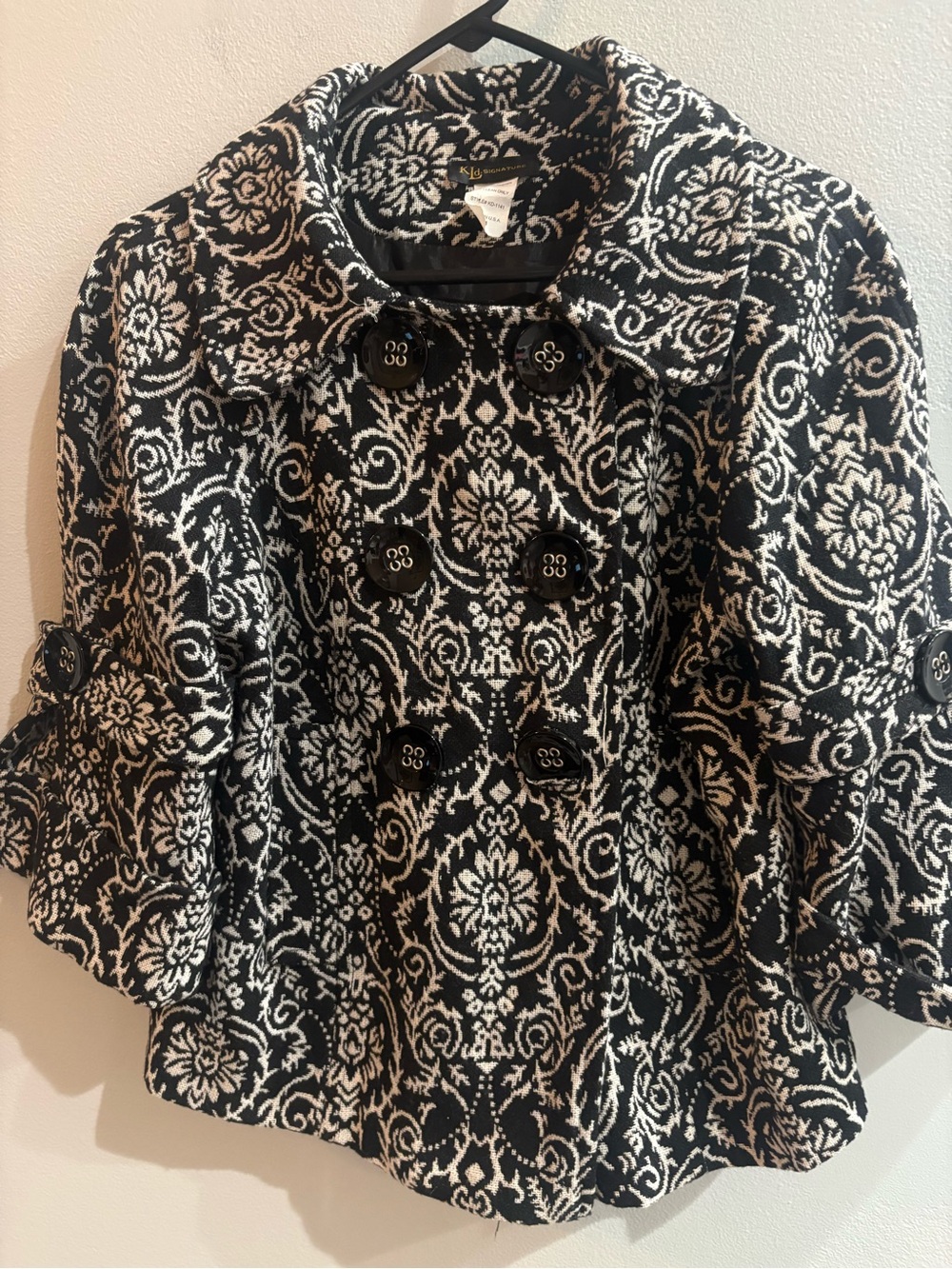 KLd Signature Black & Cream Double-Breasted CroppedPeacoat Size Medium